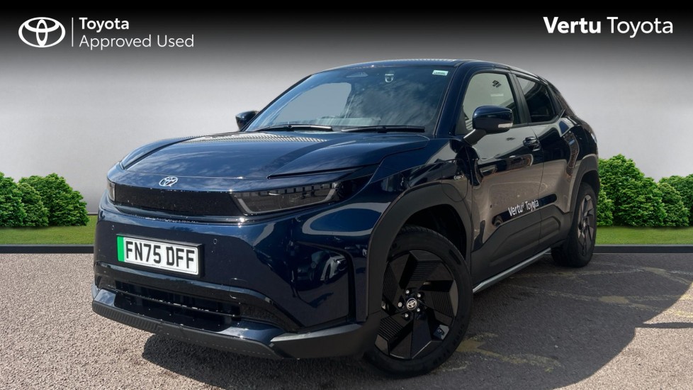 Toyota Urbancruiser 128kW Design 61kWh 5dr Auto Electric Estate - Image 3