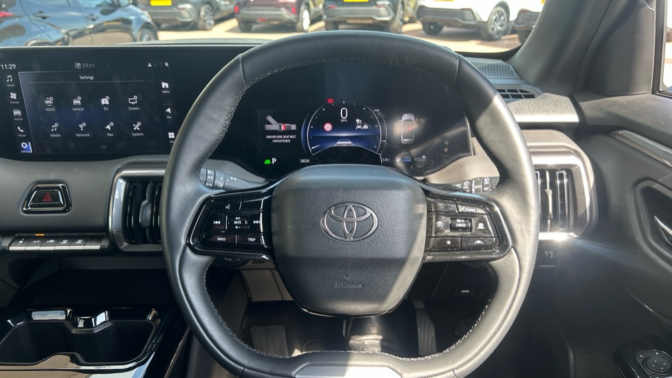 Toyota Urbancruiser 128kW Design 61kWh 5dr Auto Electric Estate - Image 7
