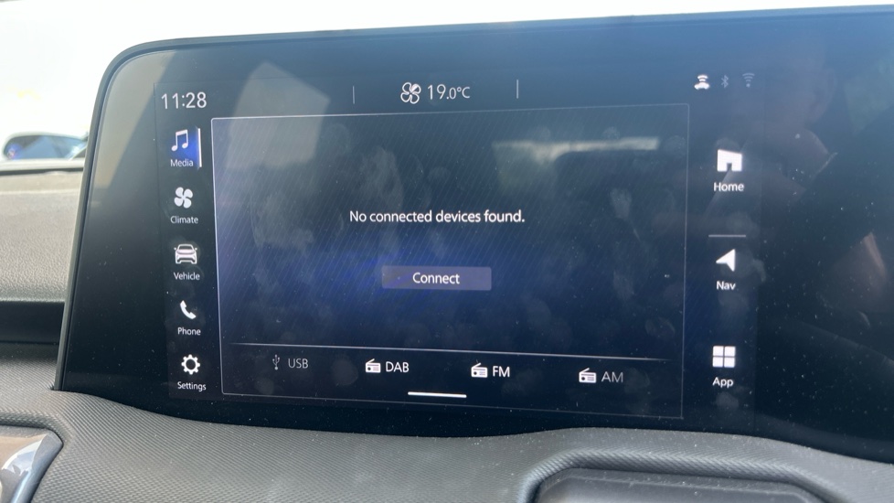 Toyota Urbancruiser 128kW Design 61kWh 5dr Auto Electric Estate - Image 32