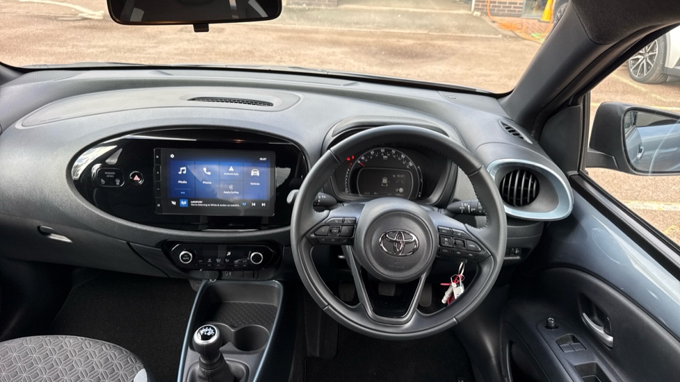 Toyota Aygo X 1.0 VVT-i Edge 5dr Petrol Hatchback - Image 6