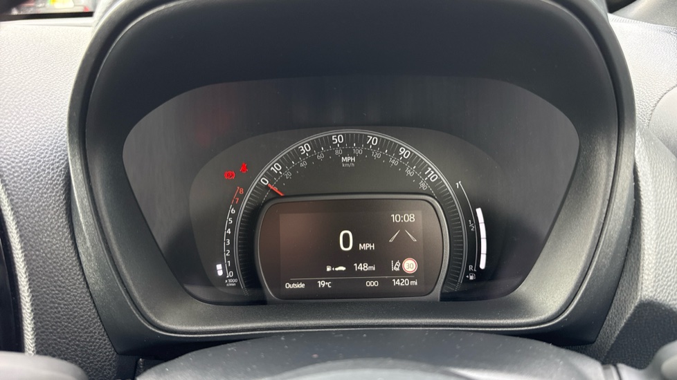 Toyota Aygo X 1.0 VVT-i Edge 5dr Petrol Hatchback - Image 11