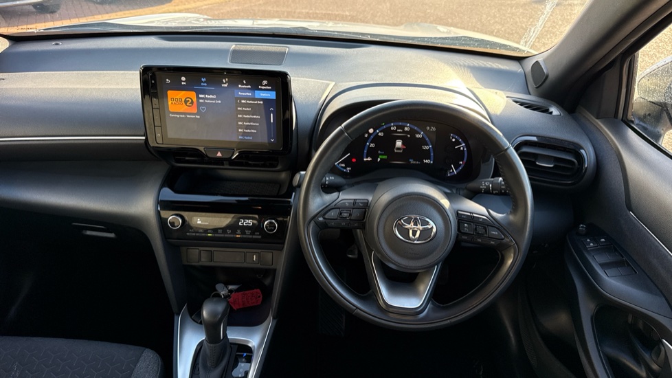 Toyota Yaris Cross 1.5 Hybrid Design 5dr CVT Hybrid Estate - Image 6