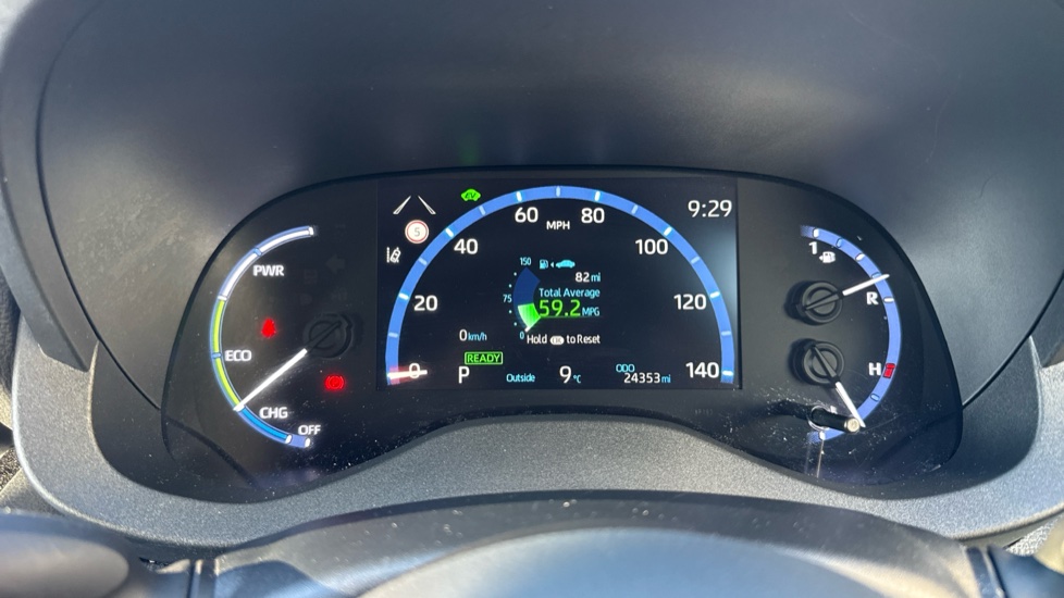 Toyota Yaris Cross 1.5 Hybrid Design 5dr CVT Hybrid Estate - Image 11