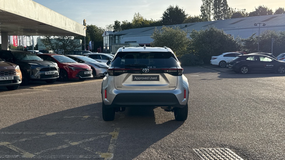 Toyota Yaris Cross 1.5 Hybrid Design 5dr CVT Hybrid Estate - Image 26