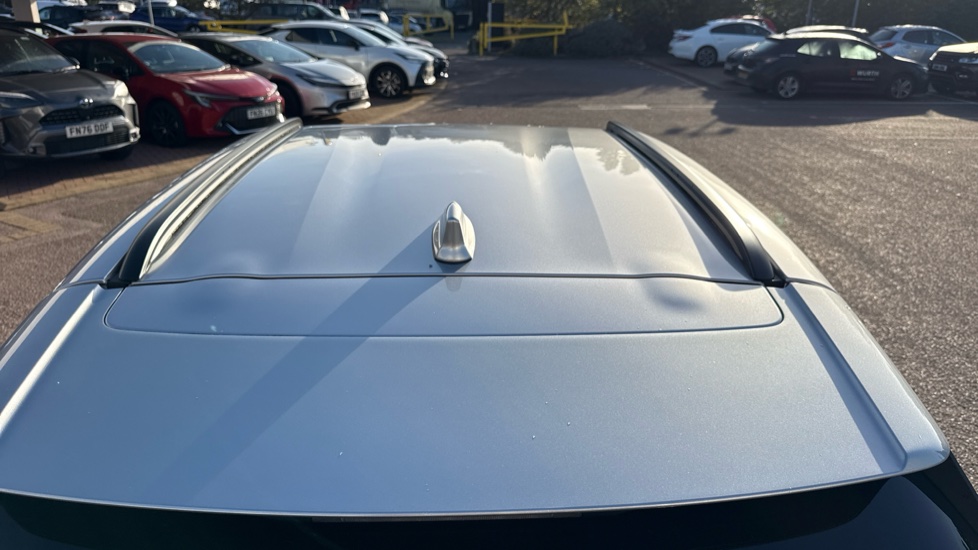 Toyota Yaris Cross 1.5 Hybrid Design 5dr CVT Hybrid Estate - Image 29