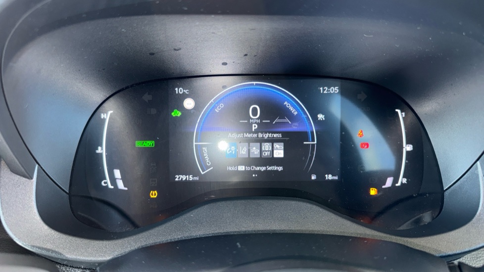 Toyota Yaris Cross 1.5 Hybrid Design 5dr CVT Hybrid Estate - Image 11