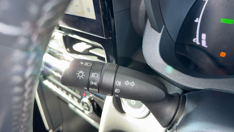 Toyota Yaris Cross 1.5 Hybrid Design 5dr CVT Hybrid Estate - Image 32