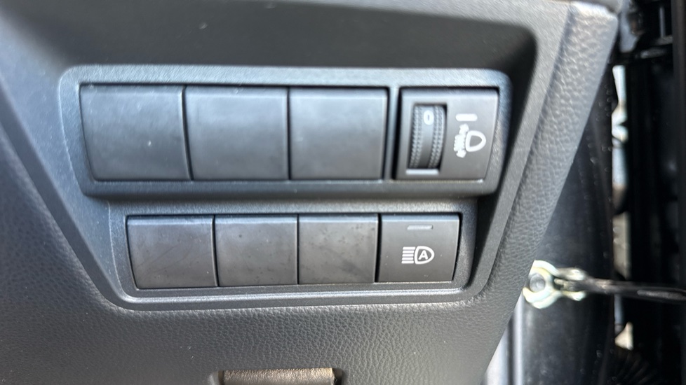 Toyota Yaris Cross 1.5 Hybrid Design 5dr CVT Hybrid Estate - Image 50