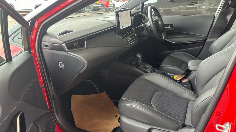 Toyota Corolla 2.0 Hybrid Excel 5dr CVT Hybrid Hatchback - Image 10