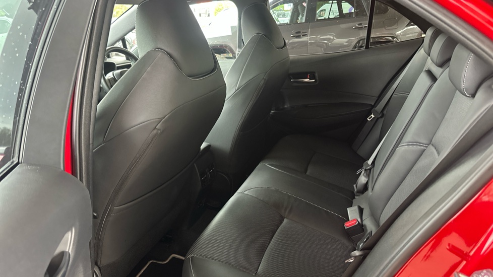 Toyota Corolla 2.0 Hybrid Excel 5dr CVT Hybrid Hatchback - Image 13