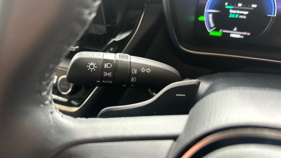 Toyota Corolla 2.0 Hybrid Excel 5dr CVT Hybrid Hatchback - Image 44