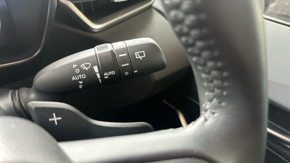 Toyota Corolla 2.0 Hybrid Excel 5dr CVT Hybrid Hatchback - Image 45
