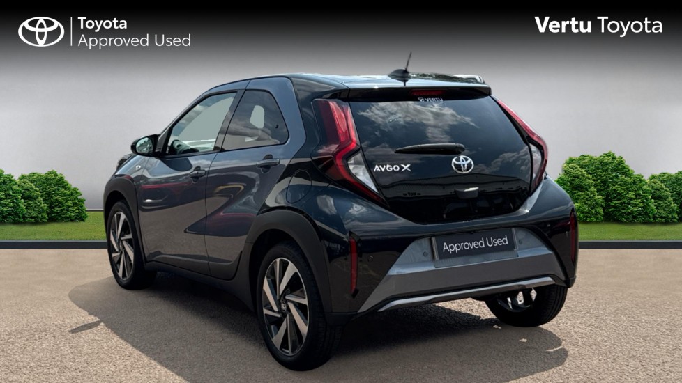 Toyota Aygo X 1.0 VVT-i Exclusive 5dr Auto Petrol Hatchback - Image 4