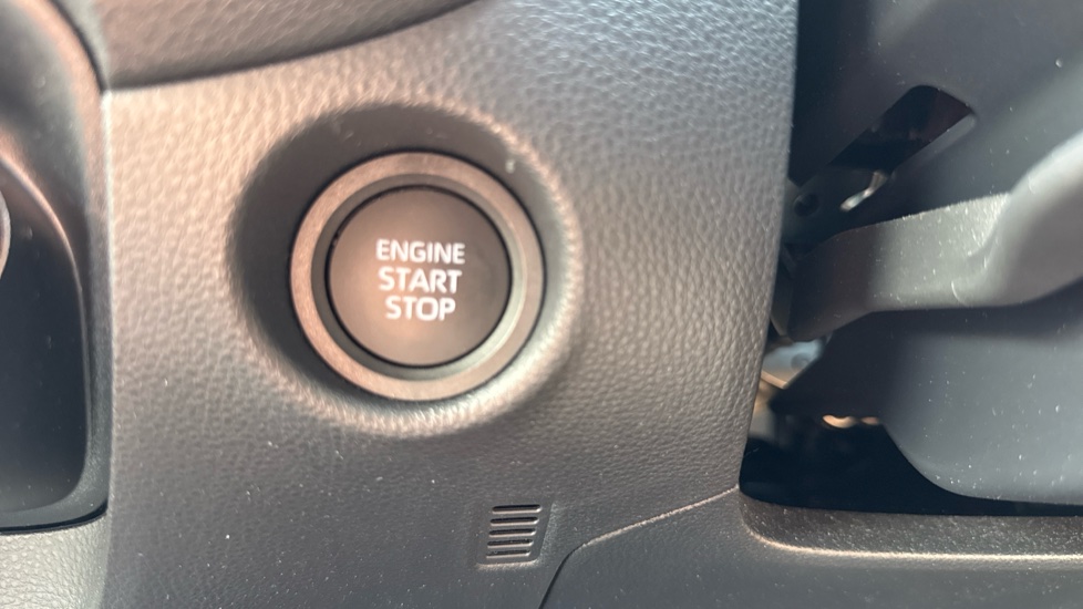Toyota Aygo X 1.0 VVT-i Exclusive 5dr Auto Petrol Hatchback - Image 16
