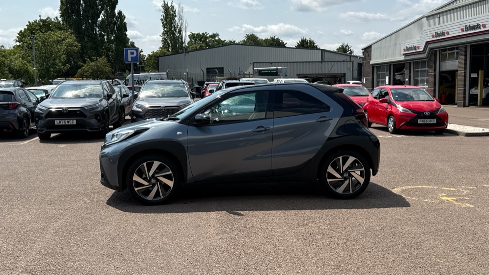 Toyota Aygo X 1.0 VVT-i Exclusive 5dr Auto Petrol Hatchback - Image 24