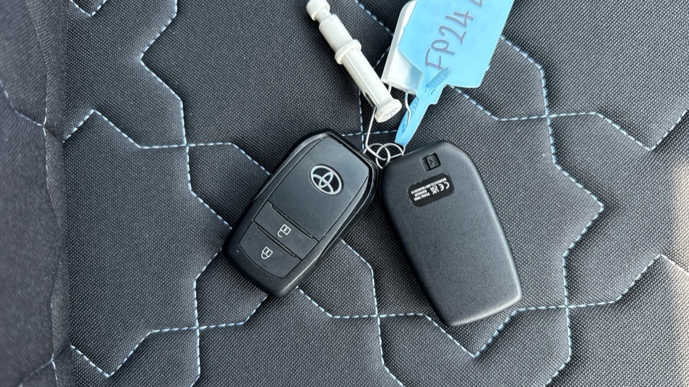 Toyota Aygo X 1.0 VVT-i Exclusive 5dr Auto Petrol Hatchback - Image 28