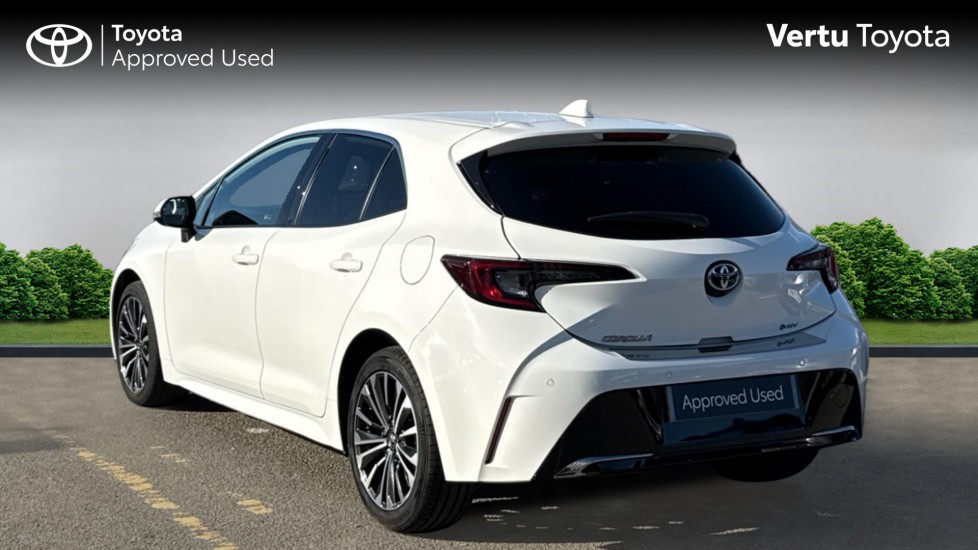 Toyota Corolla 1.8 Hybrid Design 5dr CVT Hybrid Hatchback - Image 4
