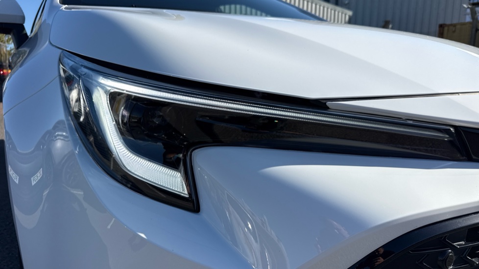 Toyota Corolla 1.8 Hybrid Design 5dr CVT Hybrid Hatchback - Image 20