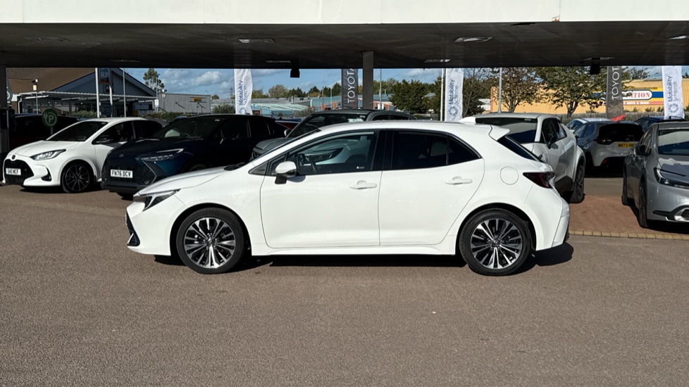 Toyota Corolla 1.8 Hybrid Design 5dr CVT Hybrid Hatchback - Image 24