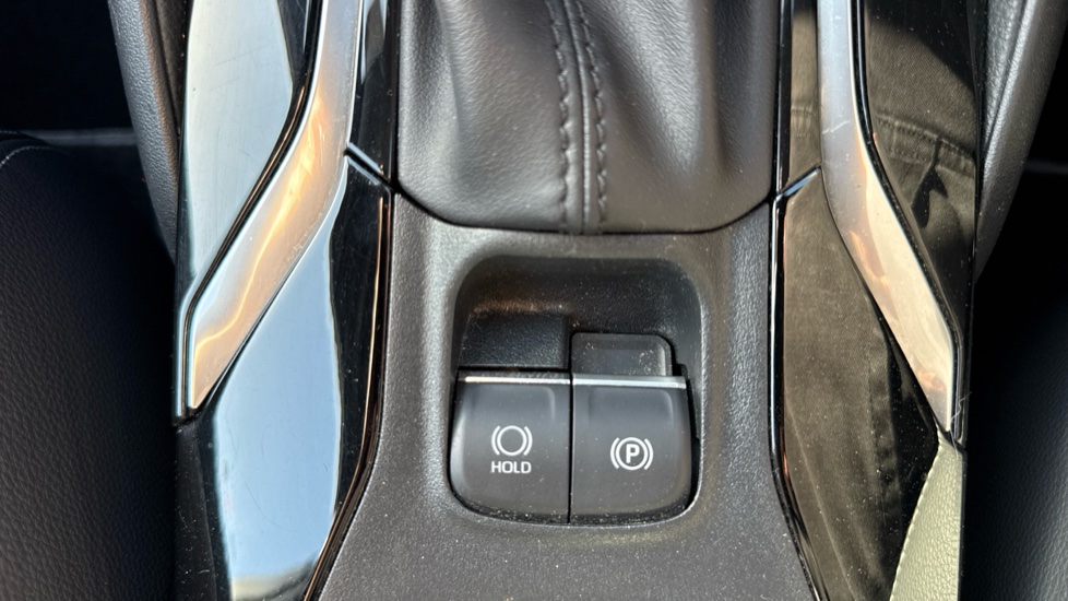 Toyota Corolla 1.8 Hybrid Design 5dr CVT Hybrid Hatchback - Image 48