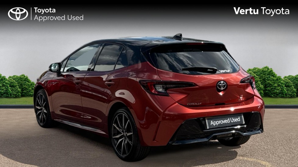 Toyota Corolla 2.0 Hybrid 178 GR Sport 5dr CVT Hybrid Hatchback - Image 4