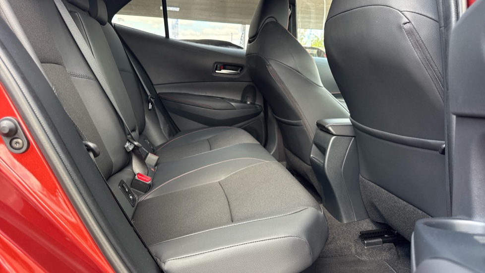 Toyota Corolla 2.0 Hybrid 178 GR Sport 5dr CVT Hybrid Hatchback - Image 8