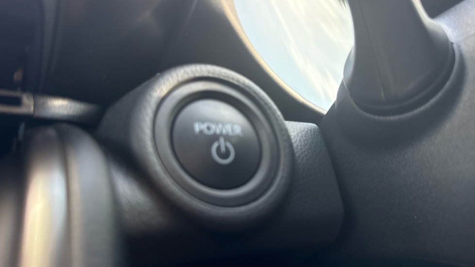 Toyota C-HR 1.8 Hybrid Design 5dr CVT Hybrid Hatchback - Image 16