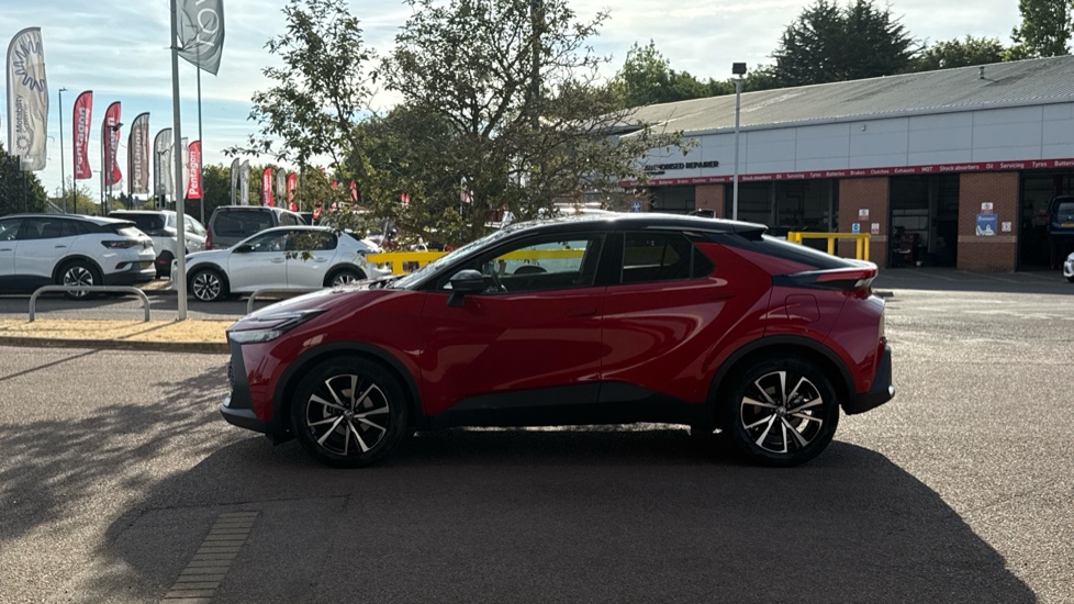 Toyota C-HR 1.8 Hybrid Design 5dr CVT Hybrid Hatchback - Image 24