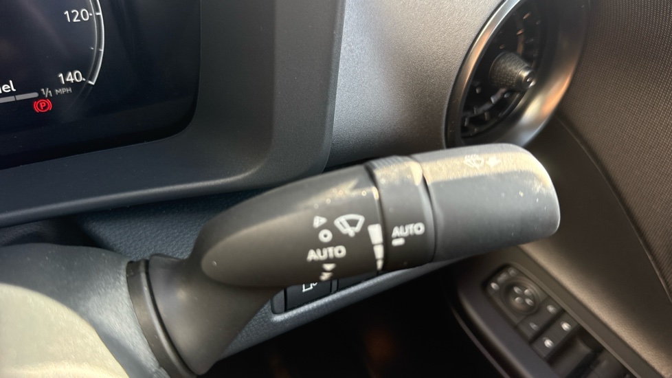 Toyota C-HR 1.8 Hybrid Design 5dr CVT Hybrid Hatchback - Image 34
