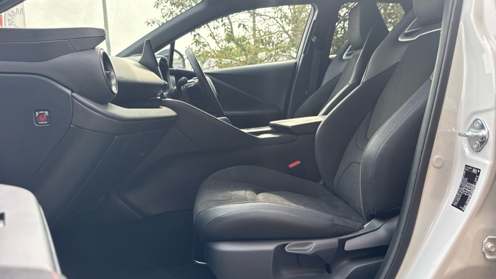 Toyota C-HR 2.0 Hybrid GR Sport 5dr CVT Hybrid Hatchback - Image 5