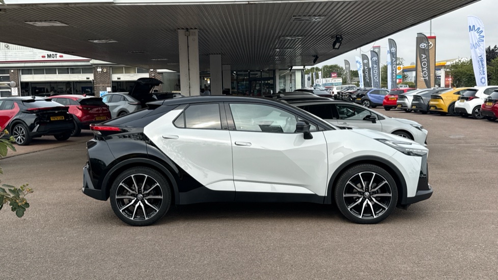 Toyota C-HR 2.0 Hybrid GR Sport 5dr CVT Hybrid Hatchback - Image 23