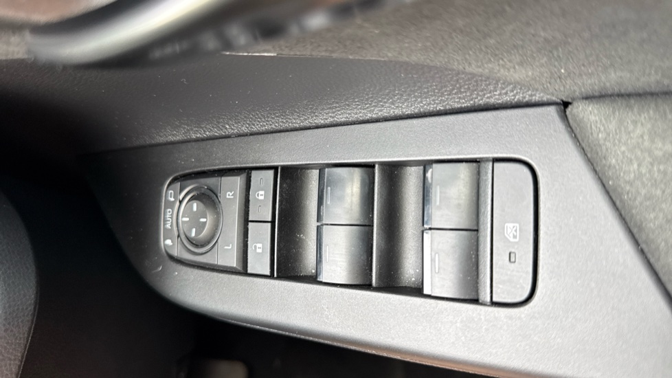 Toyota C-HR 2.0 Hybrid GR Sport 5dr CVT Hybrid Hatchback - Image 32