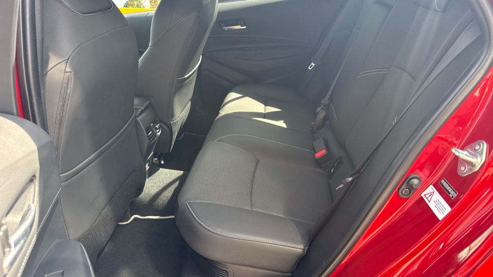 Toyota Corolla 1.8 Hybrid Excel 5dr CVT Hybrid Estate - Image 15