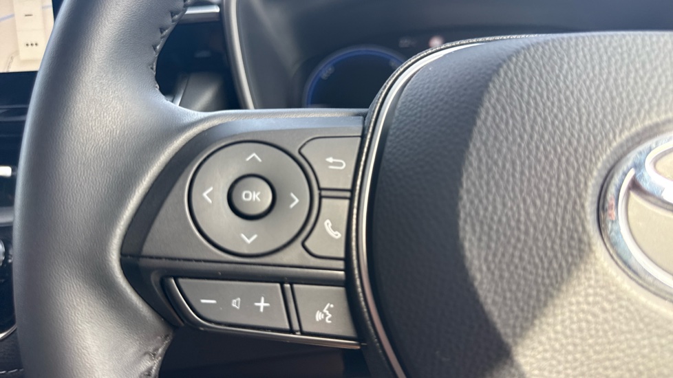Toyota Corolla 1.8 Hybrid Excel 5dr CVT Hybrid Estate - Image 42