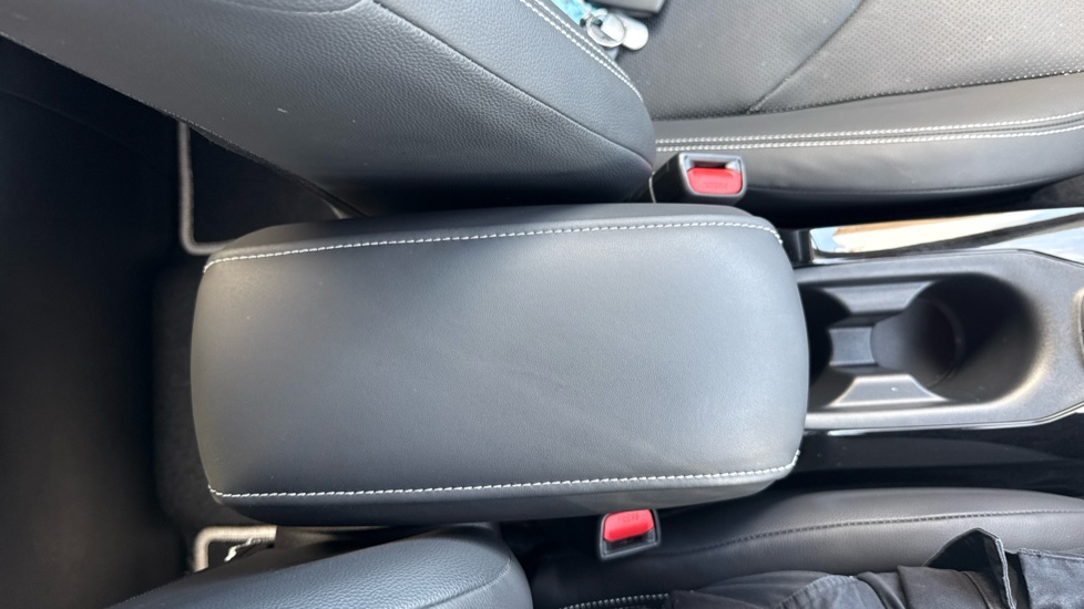 Toyota Corolla 1.8 Hybrid Excel 5dr CVT Hybrid Estate - Image 49