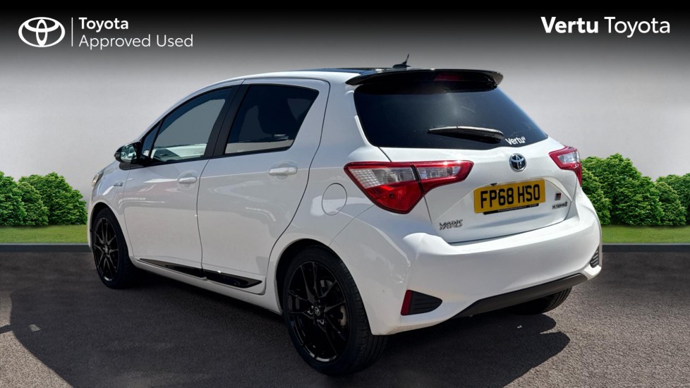 Toyota Yaris 1.5 Hybrid GR-Sport 5dr CVT Hybrid Hatchback - Image 4