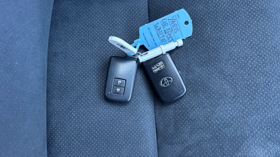 Toyota Yaris 1.5 Hybrid GR-Sport 5dr CVT Hybrid Hatchback - Image 28