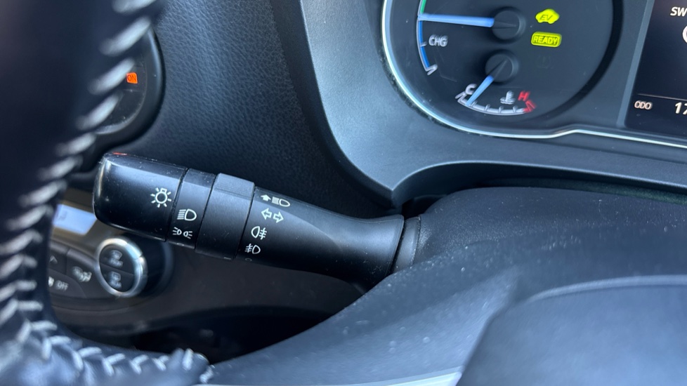 Toyota Yaris 1.5 Hybrid GR-Sport 5dr CVT Hybrid Hatchback - Image 34