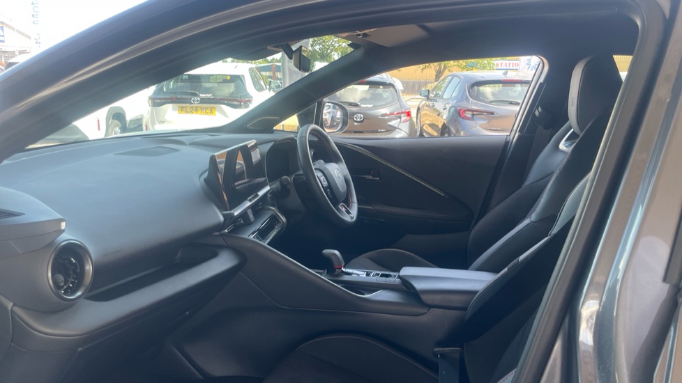 Toyota C-HR 2.0 PHEV GR Sport 5dr CVT Hatchback - Image 5