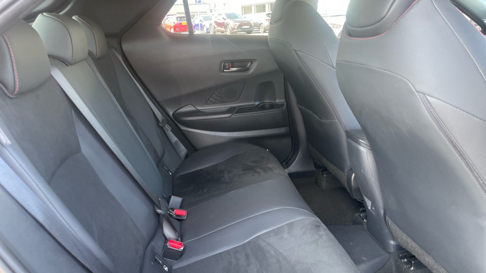 Toyota C-HR 2.0 PHEV GR Sport 5dr CVT Hatchback - Image 8