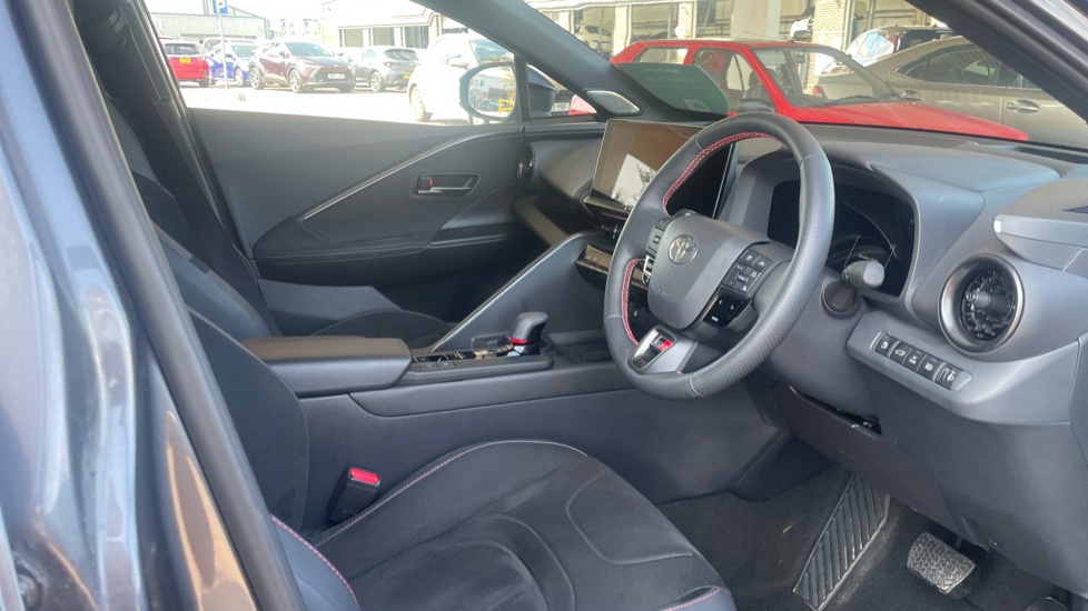 Toyota C-HR 2.0 PHEV GR Sport 5dr CVT Hatchback - Image 12
