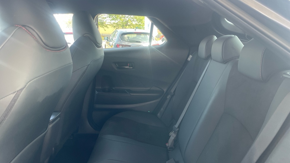 Toyota C-HR 2.0 PHEV GR Sport 5dr CVT Hatchback - Image 15