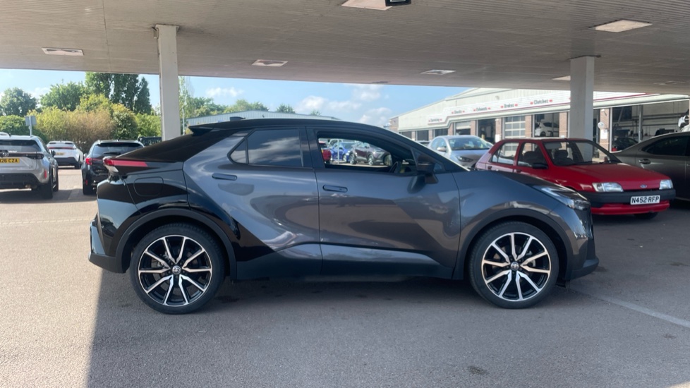 Toyota C-HR 2.0 PHEV GR Sport 5dr CVT Hatchback - Image 23