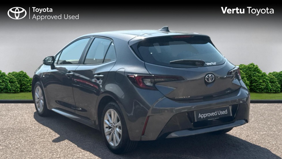 Toyota Corolla 2.0 Hybrid 178 Icon 5dr CVT Hybrid Hatchback - Image 4