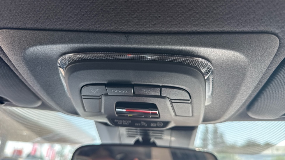 Toyota Corolla 2.0 Hybrid 178 Icon 5dr CVT Hybrid Hatchback - Image 48