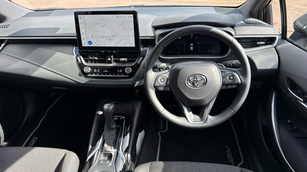 Toyota Corolla 2.0 Hybrid 178 Icon 5dr CVT Hybrid Hatchback - Image 6