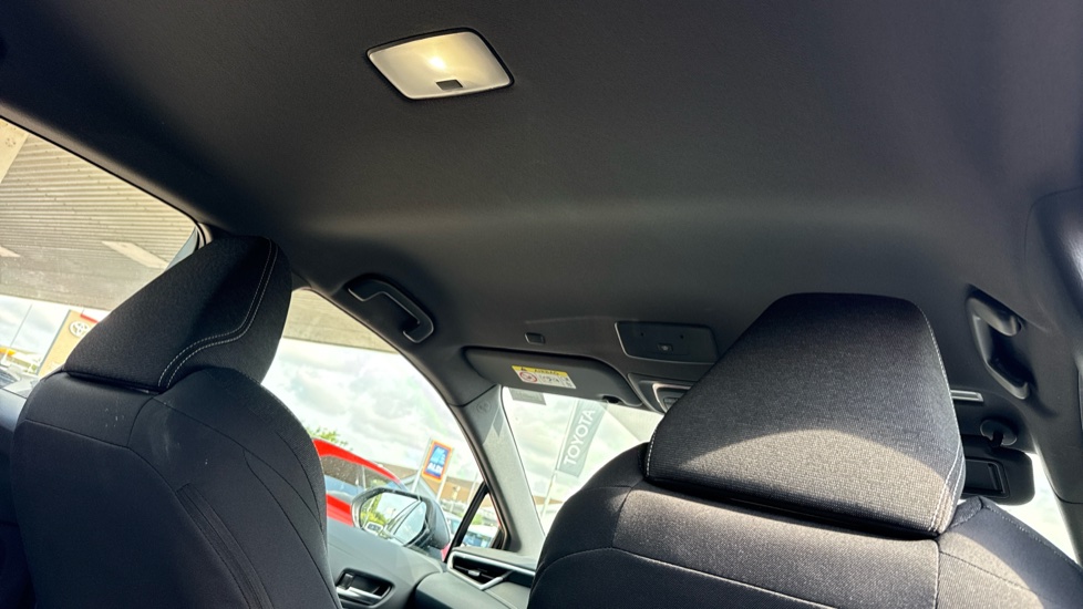 Toyota Corolla 2.0 Hybrid 178 Icon 5dr CVT Hybrid Hatchback - Image 19