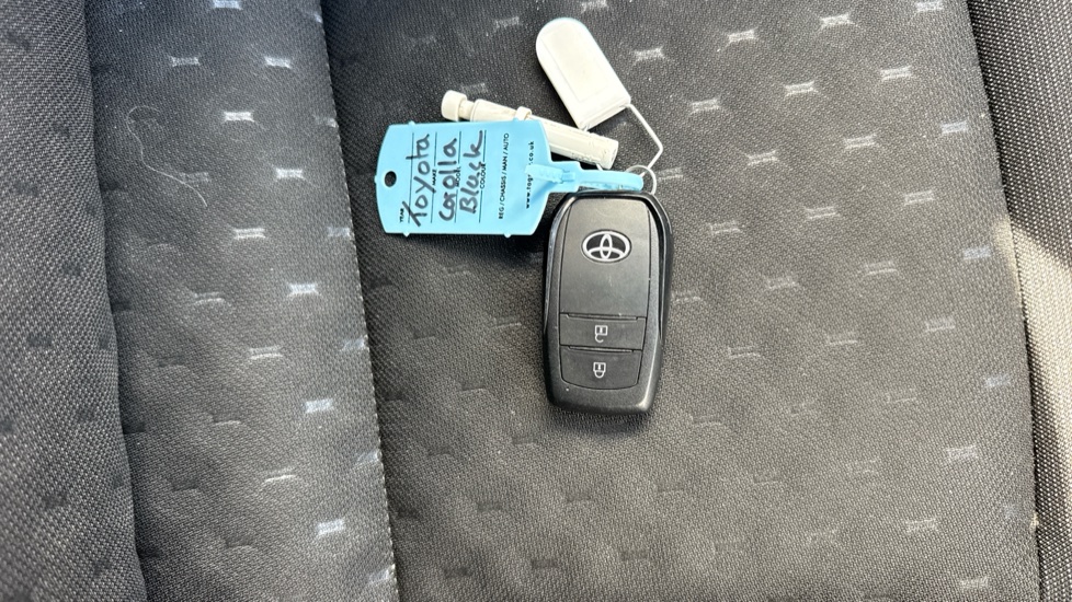 Toyota Corolla 2.0 Hybrid 178 Icon 5dr CVT Hybrid Hatchback - Image 28