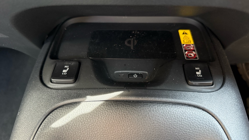 Toyota Corolla 2.0 Hybrid 178 Icon 5dr CVT Hybrid Hatchback - Image 45