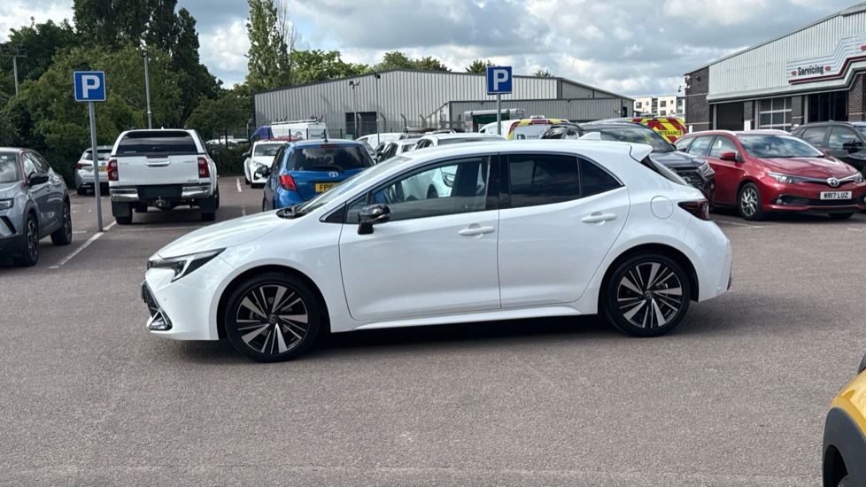 Toyota Corolla 1.8 Hybrid Design 5dr CVT Hybrid Hatchback - Image 24